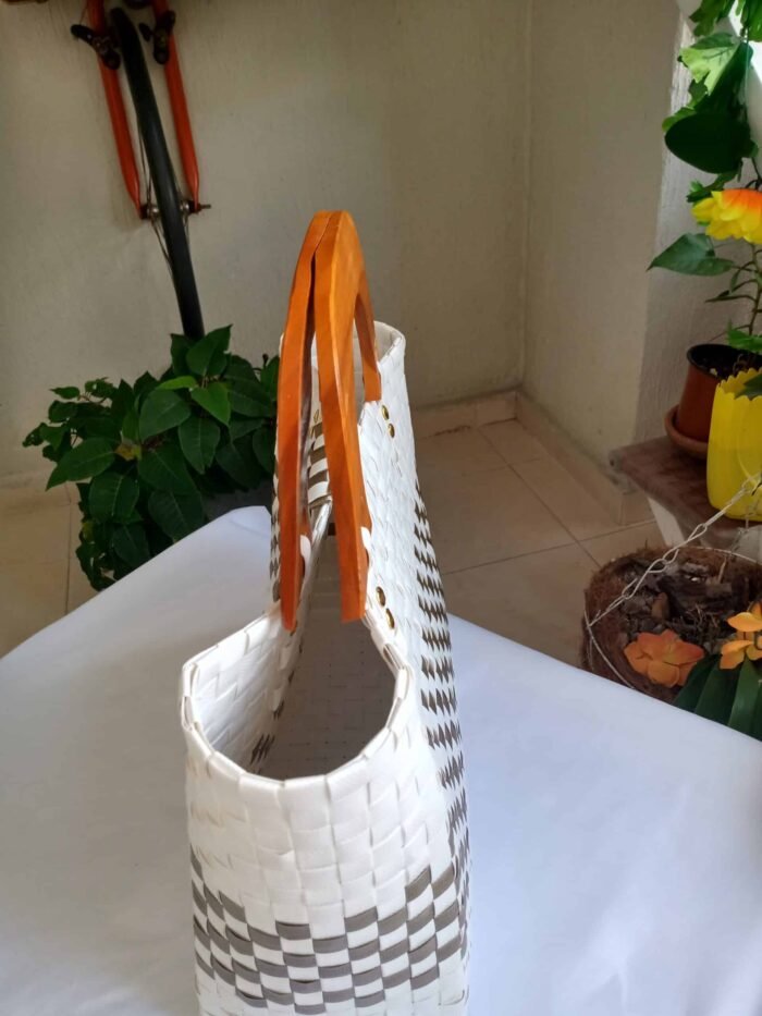 Cartera blanca con ocre - Imagen 3