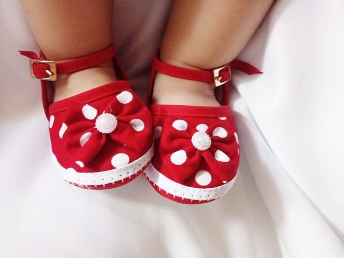 Zapatico Bebe de Brazos Emily 👟