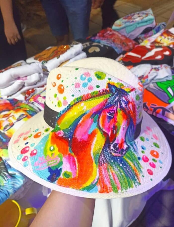 Sombrero Pintado a Mano 👒 - Imagen 4