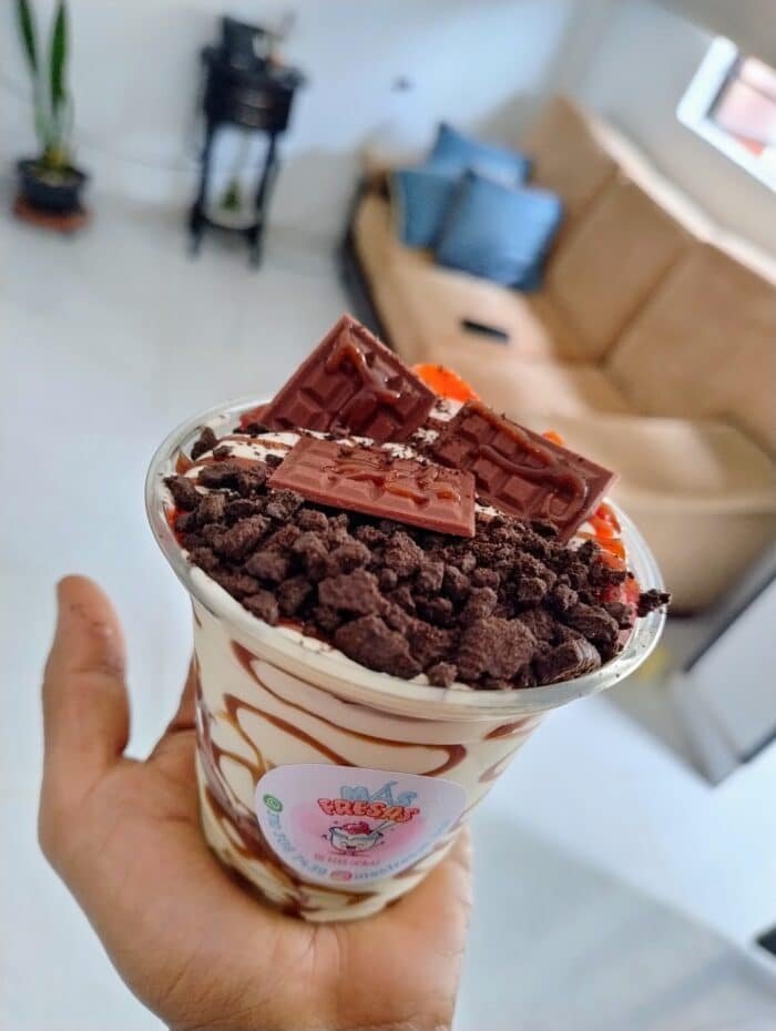 🍓 Vaso de Fresas con Crema (12 oz) ¡Delicia Refrescante! 🍦 - Imagen 2